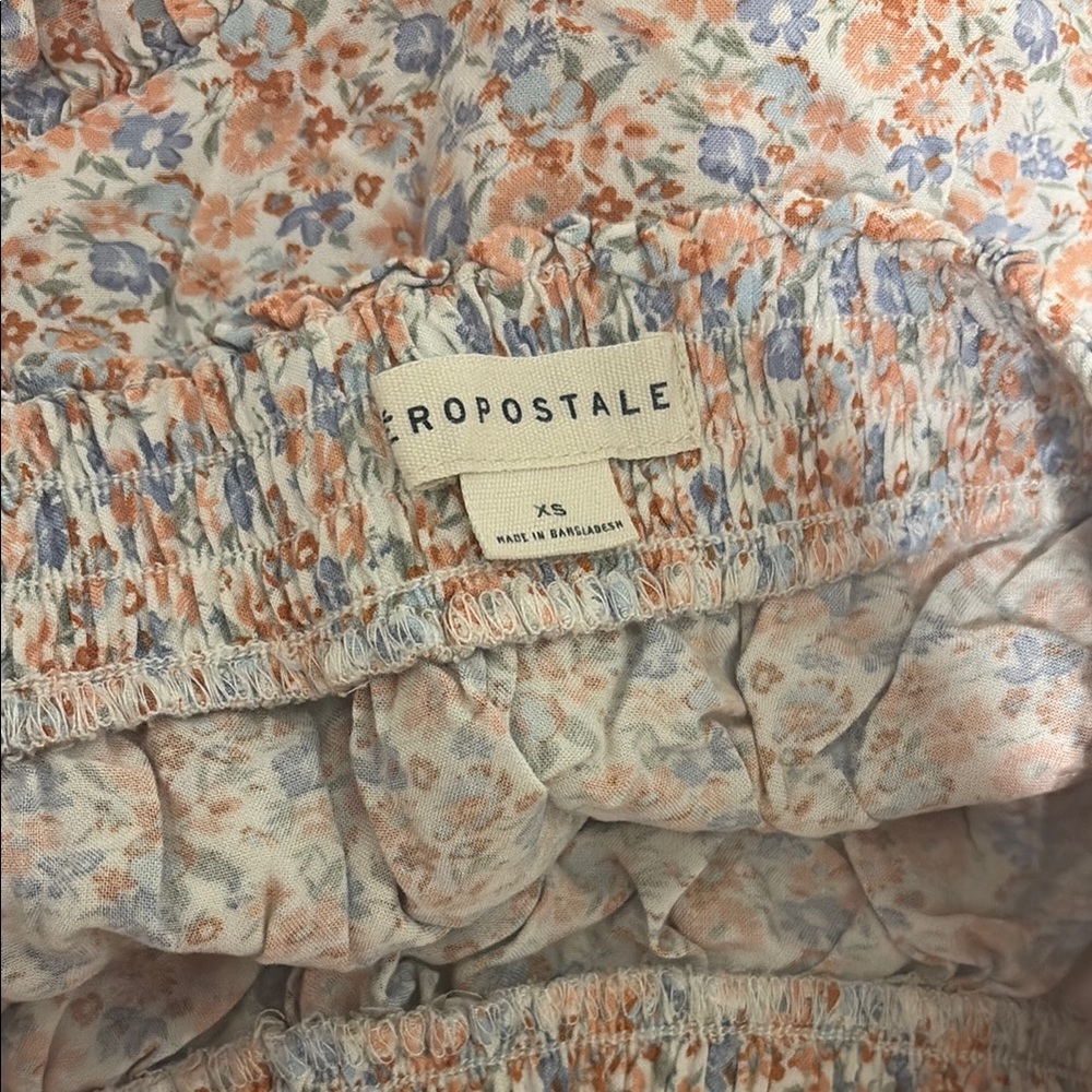 Floral Ruffle Shorts - Picture 2 of 3